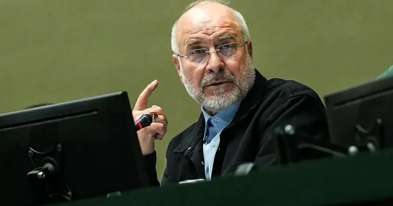 İran parlamentinin spikeri ABŞ ı teatr diplomatiyası nda ittiham edib