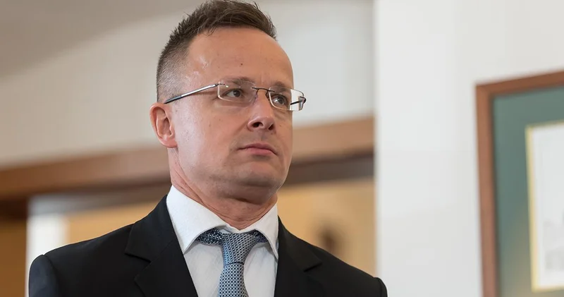 Сийярто может грозить тюрьма Minval Politika