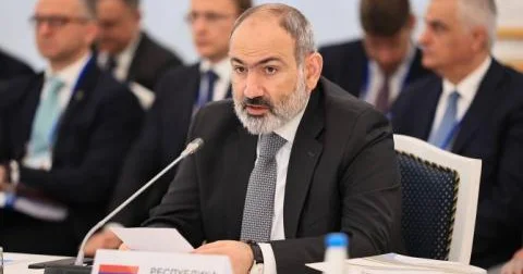 Пашинян заявил о невозможности одновременного членства Армении в ЕАЭС и ЕС