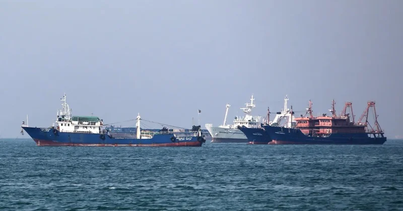 İki ölkənin gəmilərinin Hörmüzdən keçidini qadağan etmək istəyirlər
