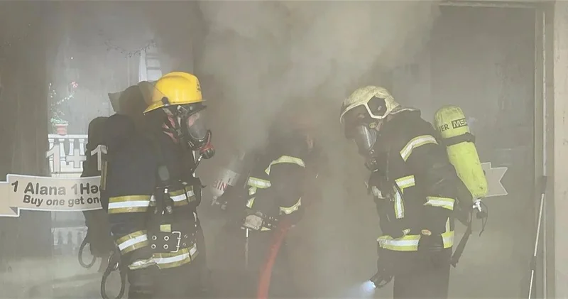 В Баку горит здание на Торговой : проведена эвакуация ВИДЕО ОБНОВЛЕНО
