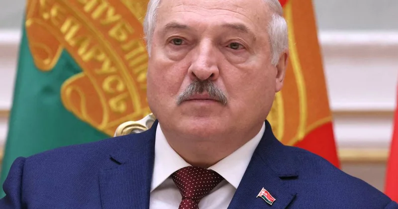Лукашенко призвал белорусов заняться избингом