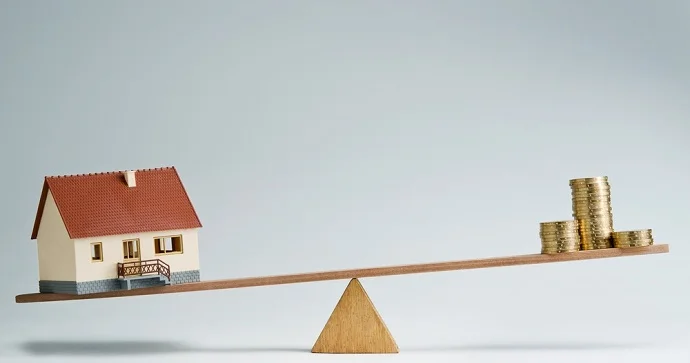 Daşınmaz əmlak sığortası üzrə yığımlar 58% azalıb