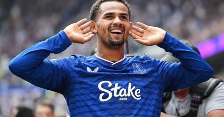 Arsenal seneqallı vingeri transfer etmək istəyir