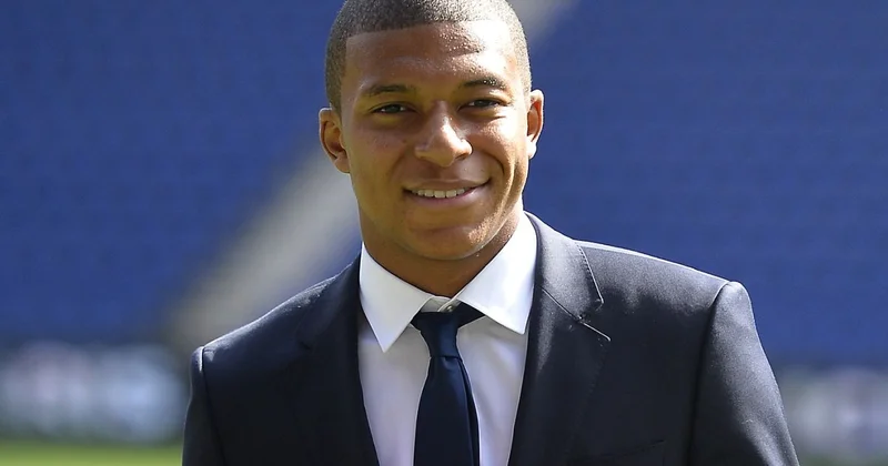 Kilian Mbappe onu transfer etmək istəyən kublardan danışıb