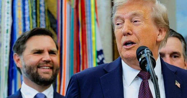 Вэнс охарактеризовал Трампа как человека с неистощимой энергией