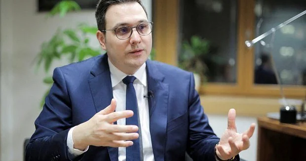 Трус, который нападает на женщин и детей , Ян Липавский об атаке РФ по Украине