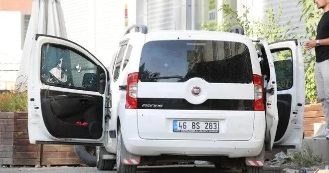 İki qardaş avtomobillərində güllə yağışına tutularaq öldürüldü