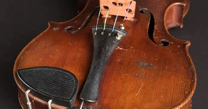 Eynşteynin nasistlərdən gizlətdiyi ilk skripka SATILIR