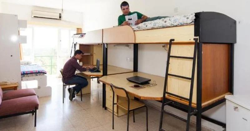 Tələbə yataqxanalarında qiymət və şərait necədir?