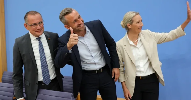 Hitleri qınamayanların qələbəsi… AfD Almaniyadakı ən kasıb əyalətdə seçkiləri necə qazandı?