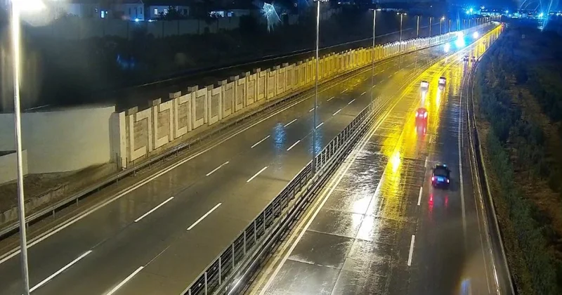 Yağış səbəbindən Zığ dairəsi Hava Limanı yolunda sürət həddi endirilib