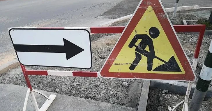 В Бузовне затянулись дорожные работы: жители жалуются на опасный котлован
