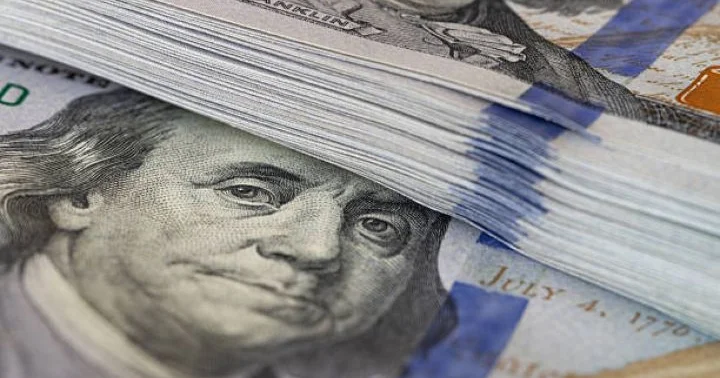 Dollar bolluğu yaranıb Mərkəzi Bank avqustda bazardan 1,5 milyard dollar alıb, ehtiyatları tarixi maksimuma yüksəlib