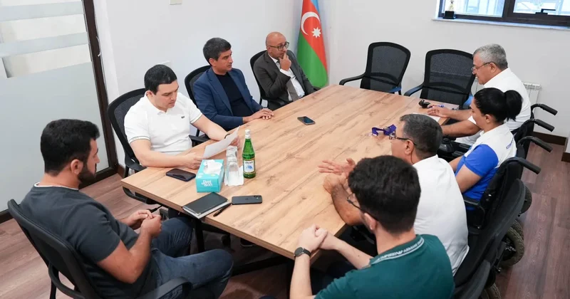 Milli Paralimpiya Komitəsinin rəhbərliyi bocciaçı Sona Ağayeva ilə görüşüb FOTO
