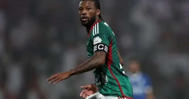 Ulduz futbolçu "Əl İttifaq"ı "Əl İttihad"a dəyişdi