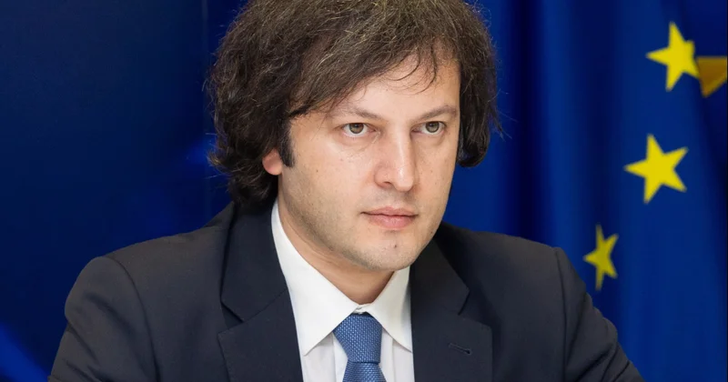 İrakli Kobaxidze: Bakı Tbilisi Qars dəmir yolu Orta Dəhlizin inkişafına töhfə verir
