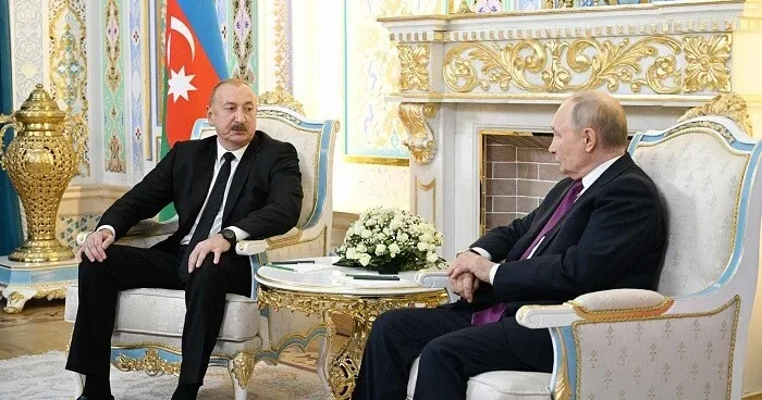 Putin İlham Əliyevlə danışdı