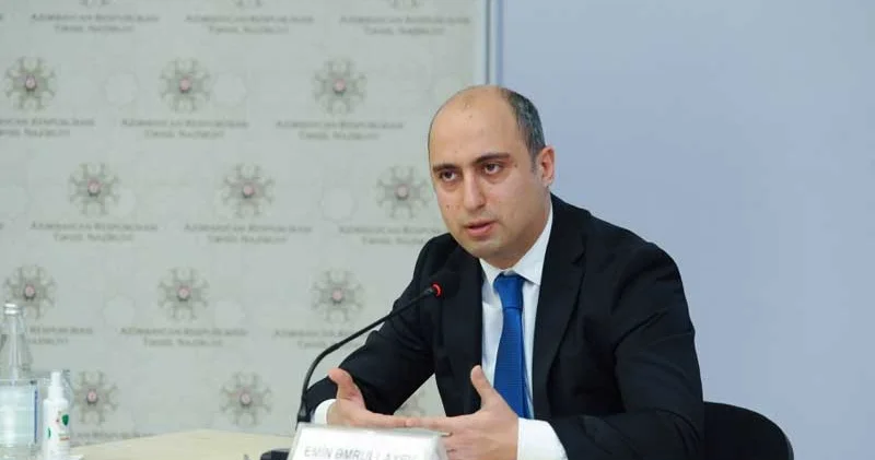 Nazir Abid Şərifovun qardaşı oğlunu təqaüdə göndərdi (FOTO)