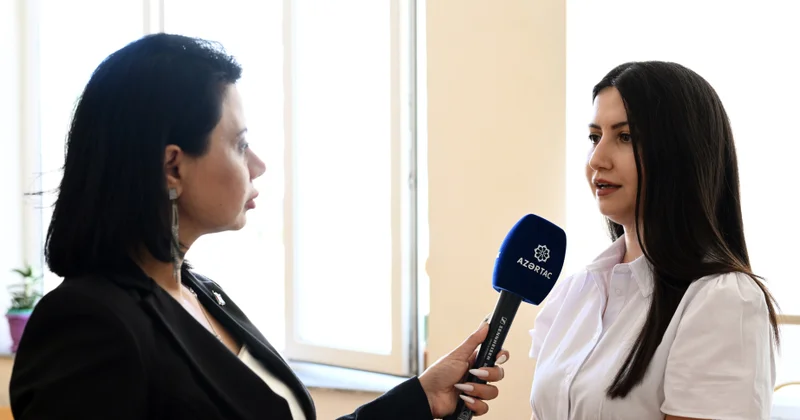 Mələk Səmədli: Azərbaycan dilini həyatla əlaqələndirərək tədris etməyə çalışıram