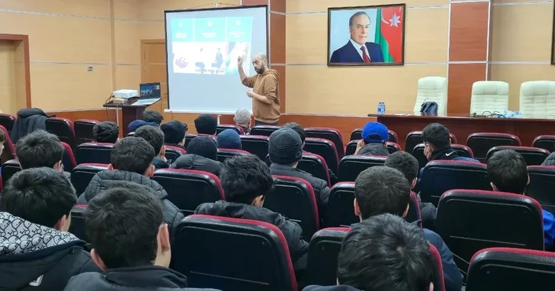 “Qarabağ”ın komandalarına seminar keçirildi