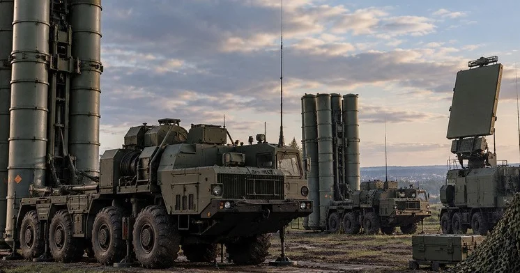 Индия удваивает Триумф : Россия предложила еще пять комплектов С 400