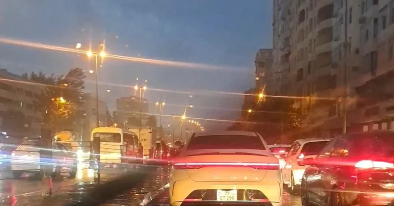 Yağışlı Bakıdan görüntülər VİDEO