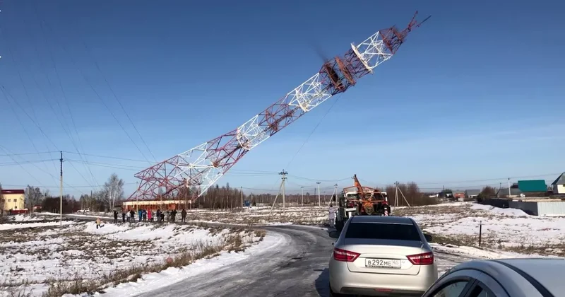 Атака ВСУ: В Чувашии повреждена вышка сотовой связи