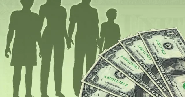 İran hər bir amerikalı ailəni 760 dollar ziyana salıb