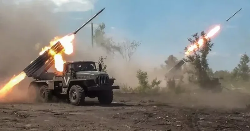 Россия ударила по табачной фабрике в Украине ВИДЕО