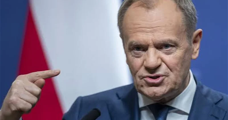 Туск раскритиковал сторонников АдГ: идиоты и предатели