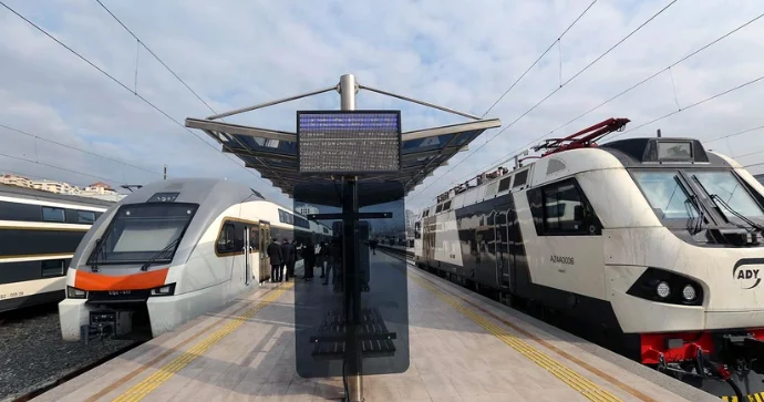 ADY sərnişindaşımanı 20 faizə yaxın artırıb