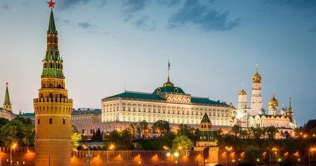 Kreml Putinin Azərbaycan lideri ilə görüşünü istisna etmir