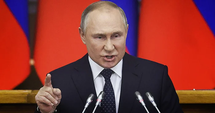 Путин: ВСУ отступают по всей линии фронта