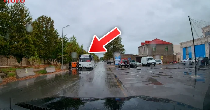 Binə Atçılıqda avtobus 800 manatlıq qayda pozub VİDEO