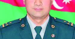 Zəngilana bayraq sancan igid