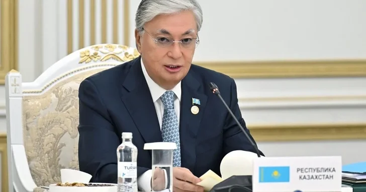 Президент Казахстана призвал спасти Каспийское море от экологической катастрофы