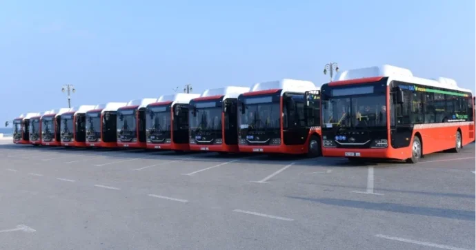 Sumqayıtda sərnişin nəqliyyatdan ŞİKAYƏT AVTOBUSLAR TƏHLÜKƏLİDİR FOTO