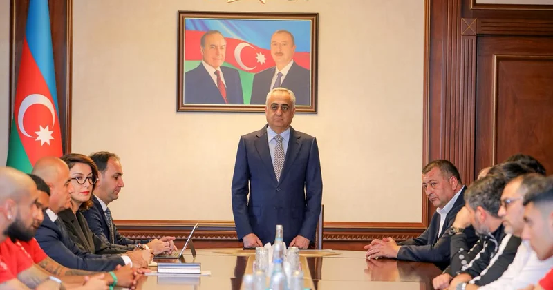 Səlahiyyətli nümayəndə “Araz Naxçıvan” klubunun idmançı və məşqçi heyəti ilə görüşüb