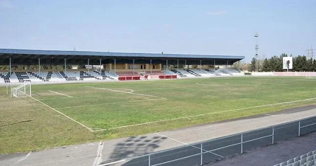Yevlax şəhər stadionunda bəzi çatışmazlıqlar var PFL rəsmisi