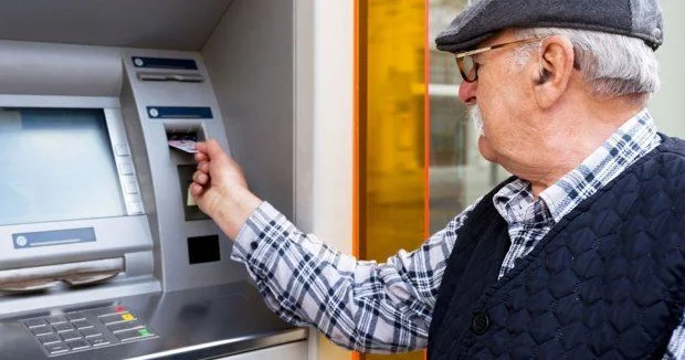 Pensiyalar ilə yeni qaydalar təsdiq olundu: Pensiya məbləğlərinə necə təsir göstərəcək?