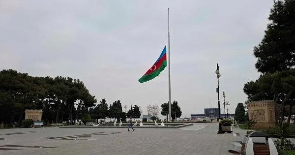 Турция опровергла фейки о приспущенных флагах в Азербайджане Minval Politika