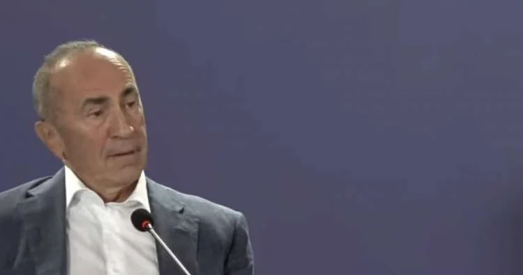 “Paşinyan əslində Ağ Evdə bəzək idi”