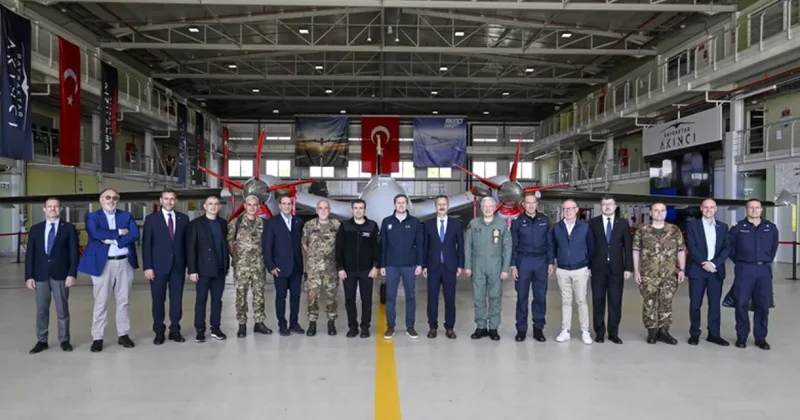 Итальянские генералы наблюдали за полетами Bayraktar TB3, AKINCI и KIZILELMA ФОТО