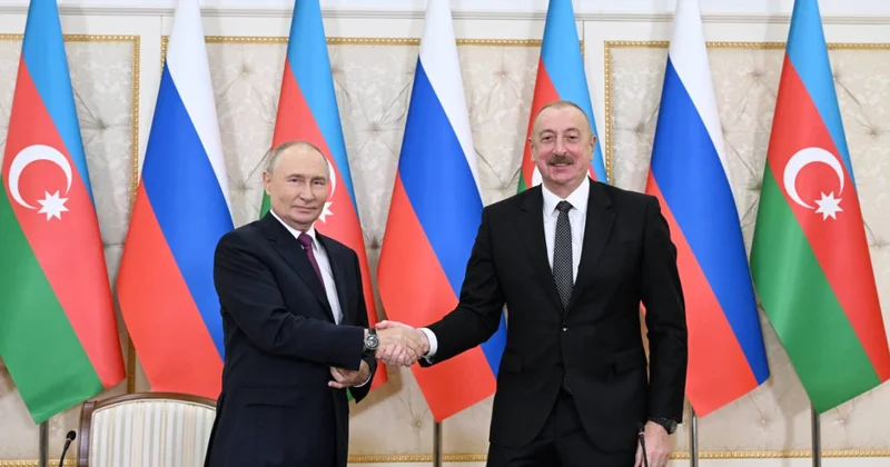 Алиев позвонил Путину