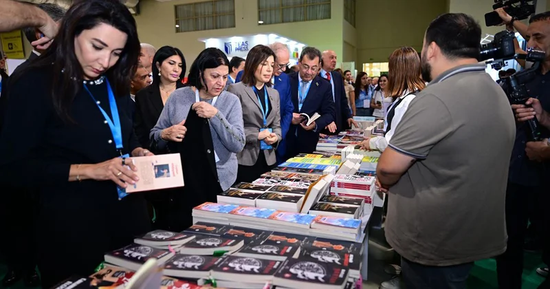 Kitab sərgisində ən çox satılan KTABLAR