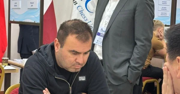 Azərbaycan şahmatçılarından Batumidə parlaq çıxış FOTO