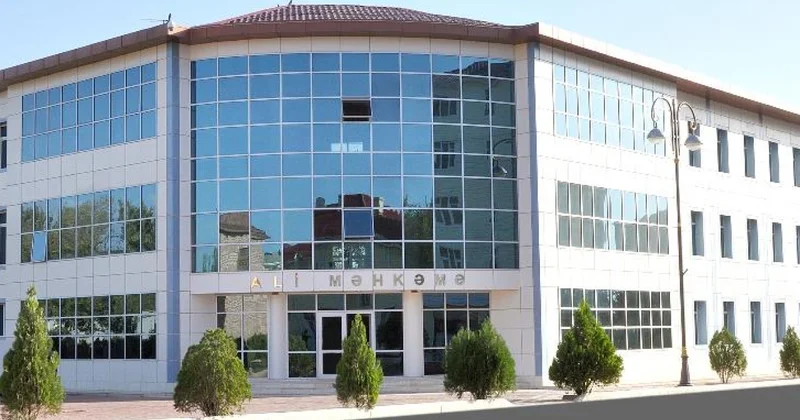 Naxçıvan Ali Məhkəməsinin bir qrup şəxsi təltif edilib SİYAHI