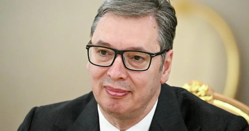 Aleksandar Vuçiçdən qeyri adi seçki videoçarxı