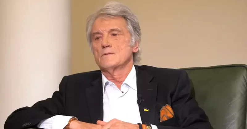 Виктор Ющенко в Баку: Каждый месяц на украинско российском фронте гибнут десятки тысяч человек